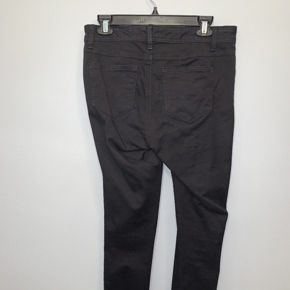 Black Jeans - Picture 3 of 4